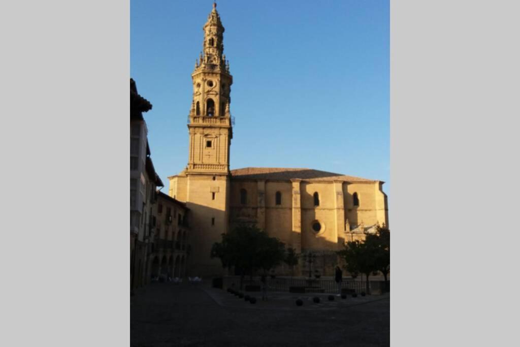 Bonito Alojamiento En Briones Exterior foto